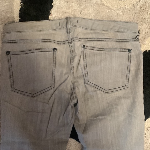 Free People Low Rise Denim Jeans. Size 30, Light Gray with Black Stitching. - Picture 4 of 5